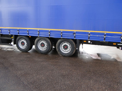 Полуприцеп НЕФАЗ 93341-0300200-08 магистральный