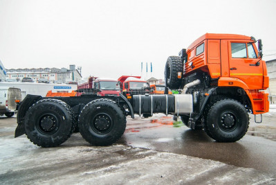 Седельный тягач КамАЗ-65221-526020-53