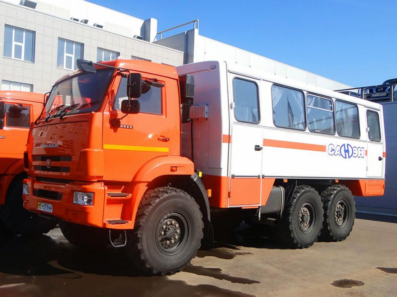 Вахтовый автобус НЕФАЗ 4208-111-13 — 1