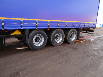 Полуприцеп НЕФАЗ 93341-0600200-08 магистральный