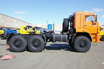 Седельный тягач КамАЗ-65221-6020-53