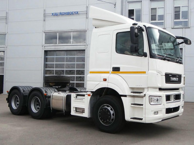 Седельный тягач КАМАЗ-65206-012-68